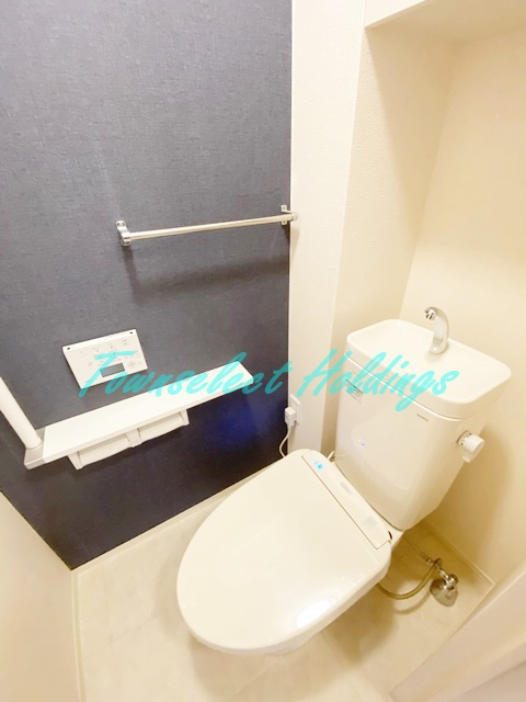 平塚市代官町のアパートのトイレ