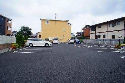 ガーデニア　エスの駐車場|駐車場があります