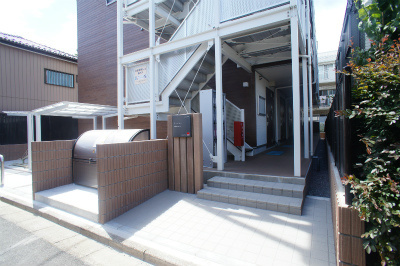 リブリ・グレーヌのエントランス|落ち着いたエントランスです