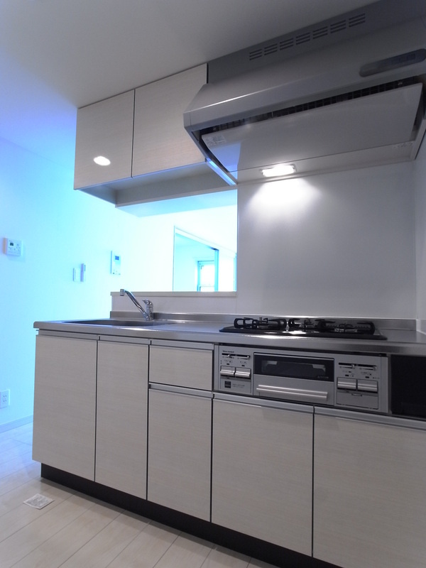 リブリ・Primroseのキッチン|コンパクトなキッチンで掃除もラクラク