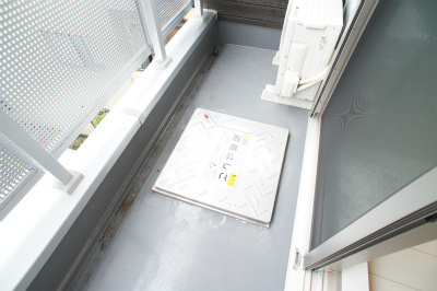 リブリ・Kawaguchiのバルコニー|外からの目が気にならないバルコニーで洗濯物が干せます