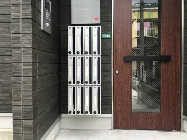 リブリ・Kawaguchiのエントランス|落ち着いたエントランスです