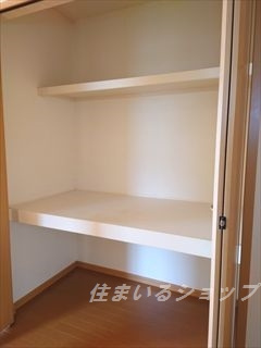 安芸高田市八千代町上根のアパートの収納