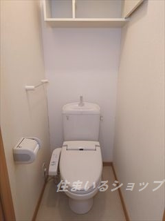 安芸高田市八千代町上根のアパートのトイレ