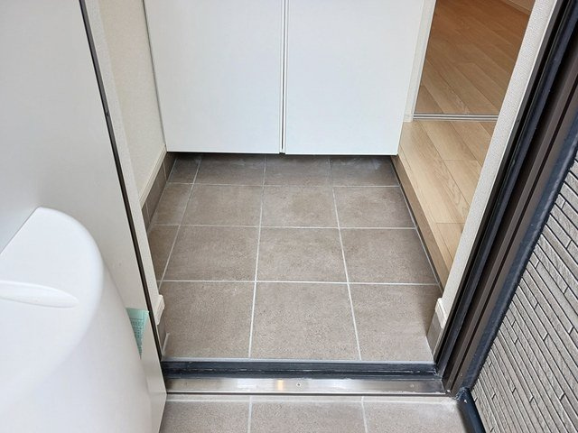 スプリング・ガーデンの玄関|明るい玄関です