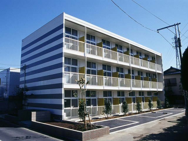 レオパレススリーウッドの外観|きれいな外観です