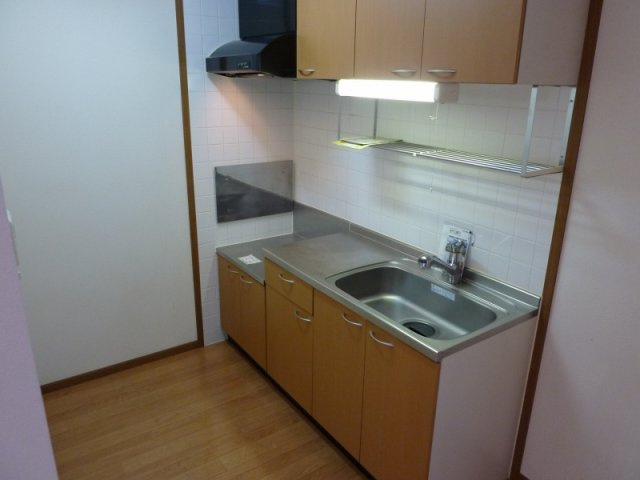 プリマベーラのキッチン|コンパクトなキッチンで掃除もラクラク