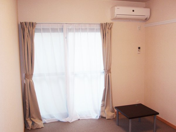 レオパレスレイクサイド武蔵浦和の寝室|寝室です