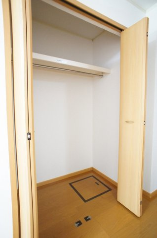 ベルフレージュＥの収納|小物を収納するのに便利です