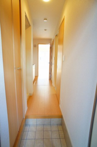 パレス　アツームの玄関|明るい玄関です