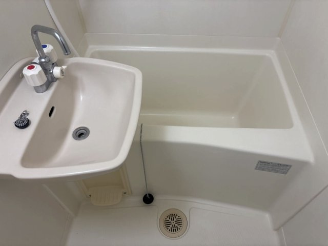 レオパレス宮代庭苑の浴室|日々の疲れを癒すお風呂付です