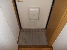 ジュネス３の玄関|落ち着いた玄関です