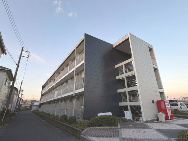 レオパレスアムール