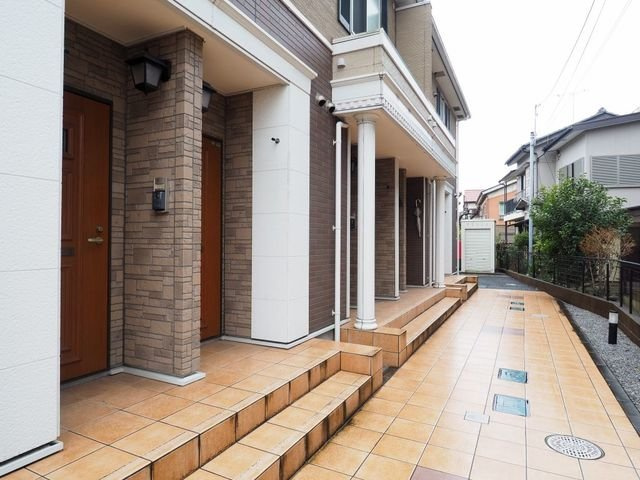 メゾン・ド・ヒロのエントランス|清潔なエントランスです