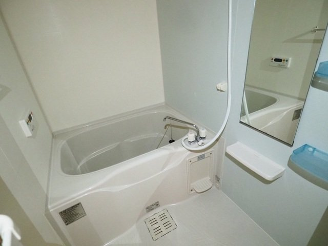 メゾン・ド・ヒロの浴室|お風呂です