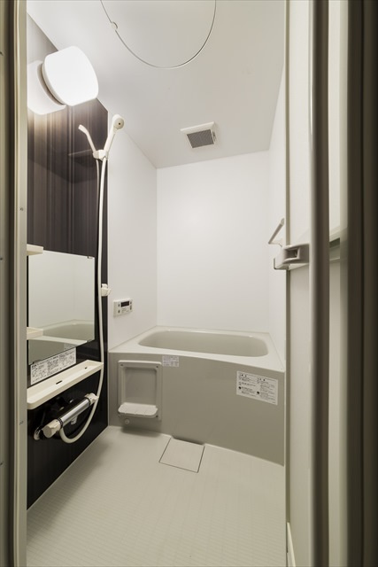 スプリングフォレスト参番館の浴室|きれいなお風呂です