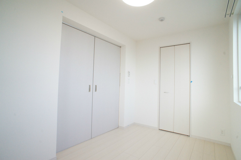 リブリ・吉川 河口コーポの寝室|落ち着いて過ごせるお部屋なので、寝室にいかがでしょうか