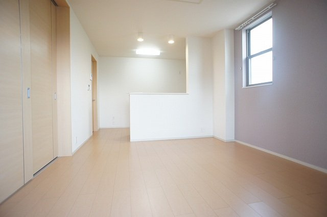 シャルマン　Ｍの居間・リビング|ゆったりとした居間です