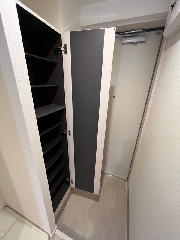 グレイス岩槻Ⅱの玄関|ゆったりとした玄関です