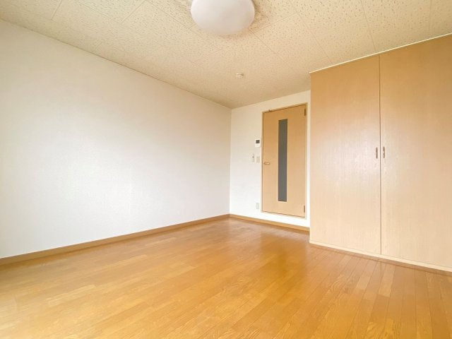 レオパレスホワイエⅢの居間・リビング|おしゃれなリビングです