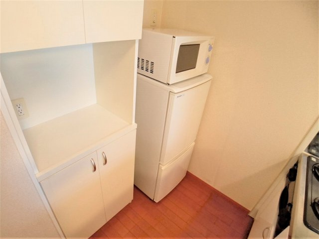 レオパレスＹＫ　ＳＴＹＬＥのその他|冷蔵庫、電子レンジ、食器棚付き