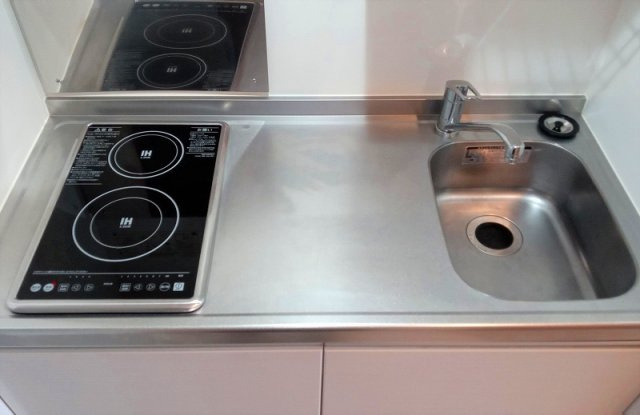 クレイノルナ　ルミエール三郷のキッチン|きれいなキッチンです