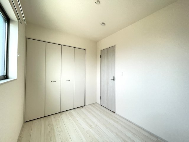 リーブルファイン春日部樋堀の寝室|※左右反転タイプ・別室の写真になります。