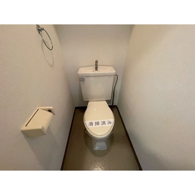 第3関根ビルのトイレ|シンプルで使いやすいトイレです