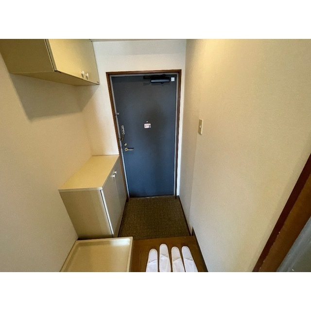 第3関根ビルの玄関|ゆったりとした玄関です