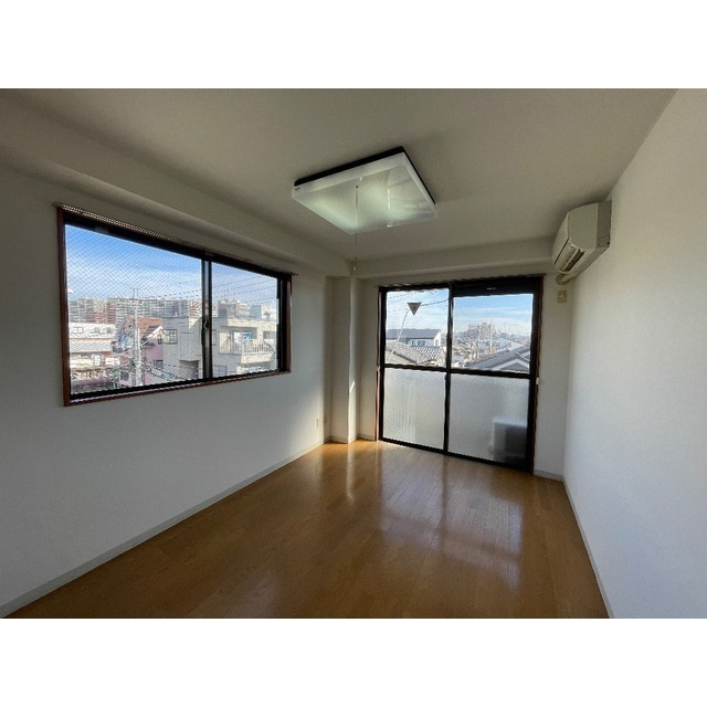 第3関根ビルの居間・リビング|居間です