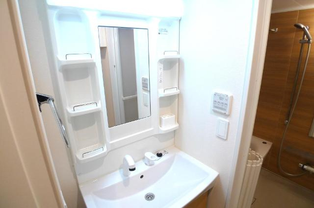 Ｌｅ　Ｃｉｅｌ　Ｂｌｅｕ(ルシエルブルー)の洗面所|洗髪洗面化粧台