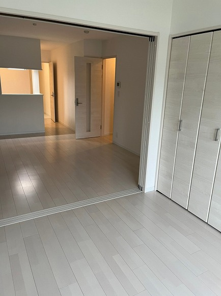 ＬＡＶＩＮＧ　ＣＯＵＲＴ戸田の居間・リビング|おしゃれな居間です