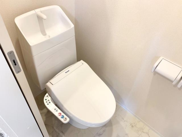 サンパティークのトイレ|温水洗浄暖房便座付トイレ