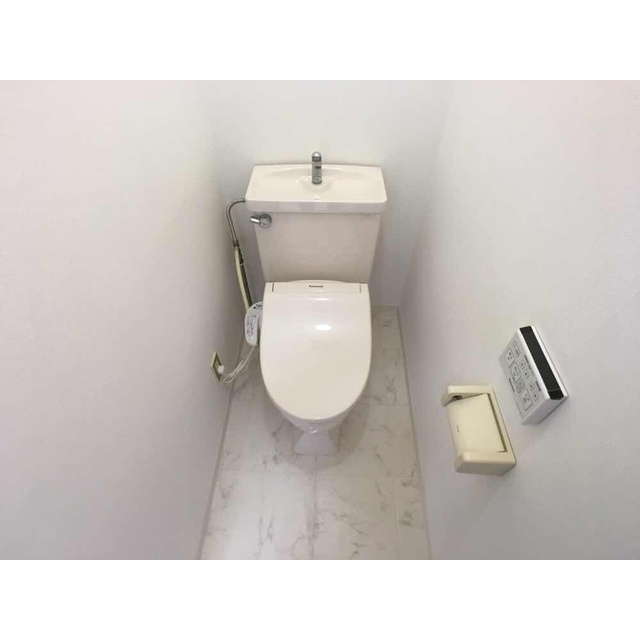 メゾン駅サイドのトイレ|コンパクトで使いやすいトイレです