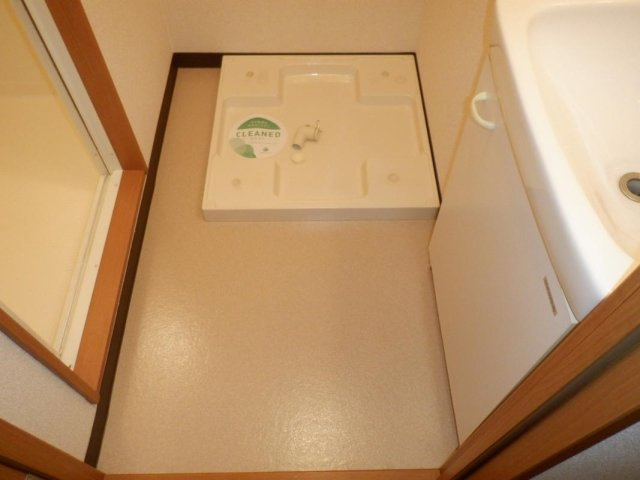 指扇駅前プラザの設備|室内洗濯機置場