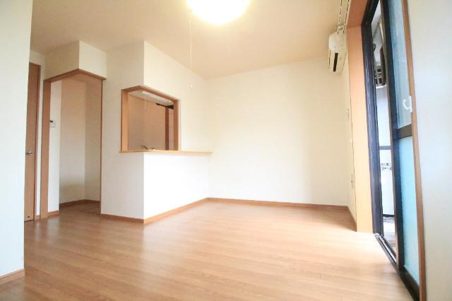 グランディール・サワーの居間・リビング|リビング