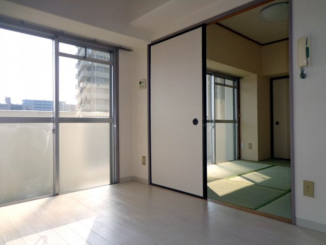 アンジェリカパレスの居間・リビング|ゆったりとした居間です