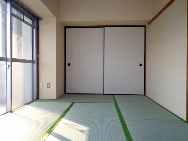 アンジェリカパレスの和室|日本らしい落ち着いた雰囲気の和室です