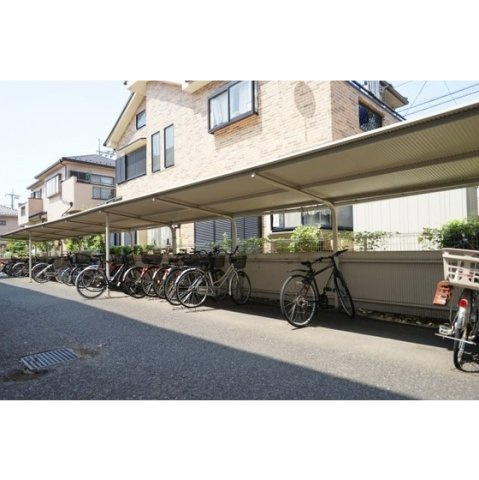 ドミールシャルマンのその他|駐輪場