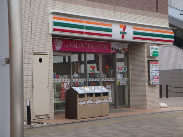クレストの周辺|セブンイレブン浦和美園駅前店まで1,507ｍ