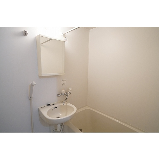 コスモプレイス東浦和の浴室|日々の疲れを癒すお風呂付です