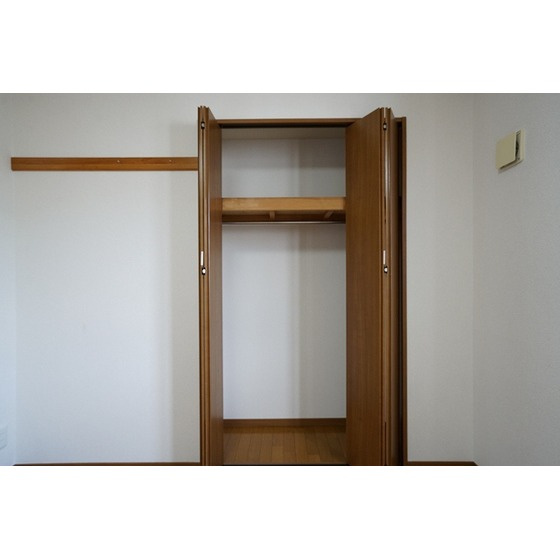 コスモプレイス東浦和の収納|クローゼット