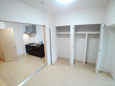 【収納】 | アンドーバーテラス識名（Ｄ） | たっぷりとした収納スペースです
