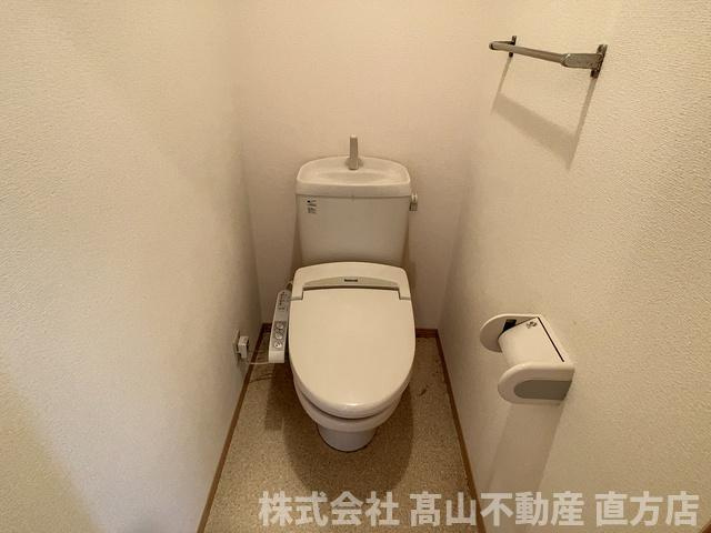 直方市大字頓野のアパートのトイレ