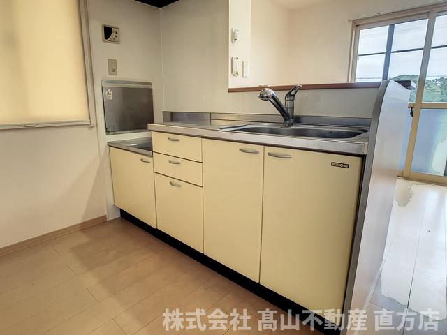 直方市大字頓野のアパートのキッチン