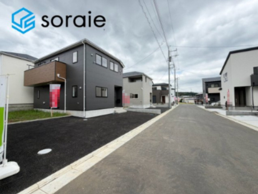 飯能市青木第5　全8棟　新築戸建　クレイドルガーデンの前面道路含む現地写真|8/4　撮影