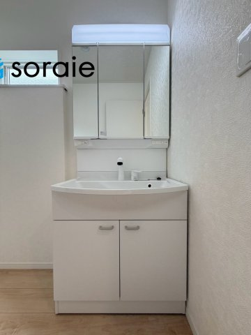 飯能市青木第5　全8棟　新築戸建　クレイドルガーデンの独立洗面台|8/4　撮影