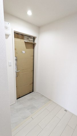 エクシーレ逆瀬川の玄関|ゆったりとした玄関です