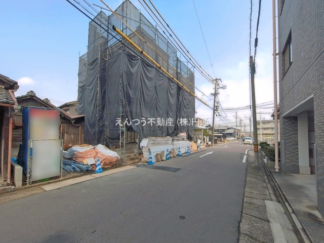 新福寺町2期の前面道路含む現地写真