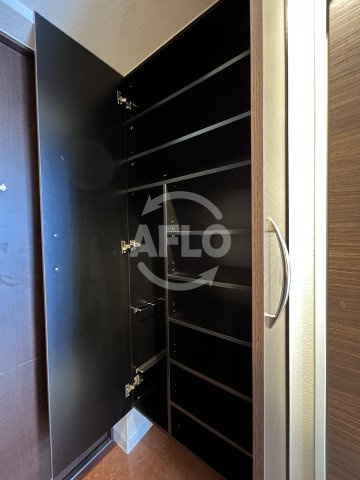 ラグゼ東三国プラスの内装|Luxe東三国+　シューズボックス